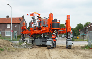 Slipform Paver Operations with EGON